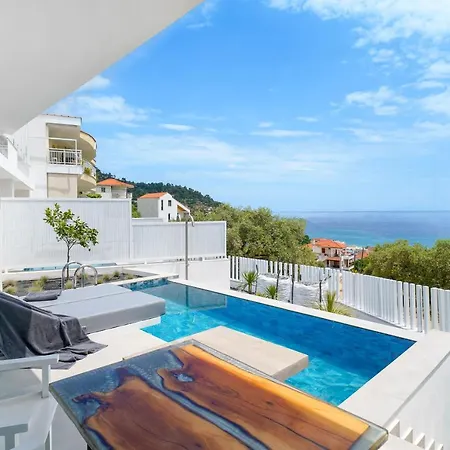 Mythodea Prive Luxury