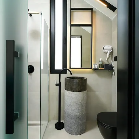 Mythodea Prive Luxury Chrysi Ammoudia