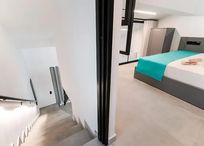 Mythodea Prive Luxury Hriszí Amudiá