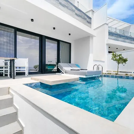 Mythodea Prive Luxury *