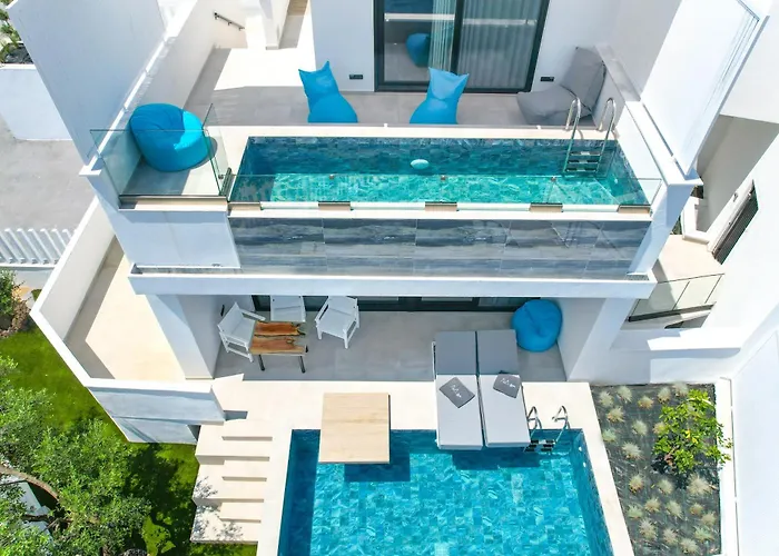 Mythodea Prive Luxury *